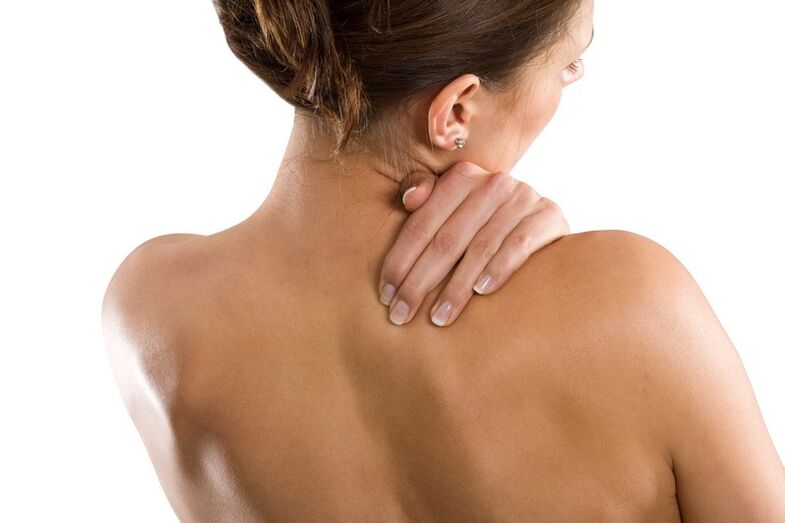 dolor de cuello de mujer